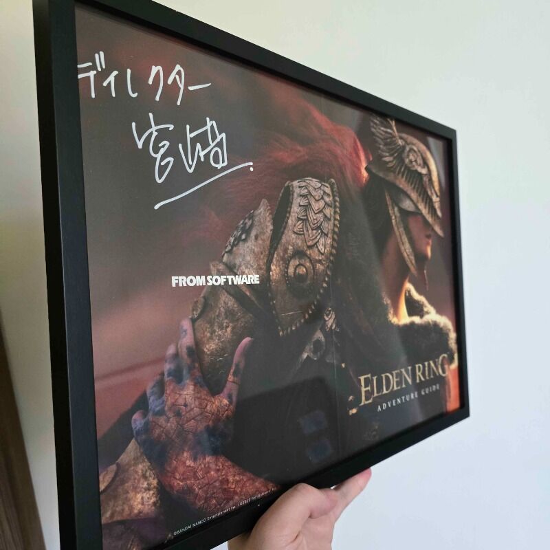 宫崎英高亲笔签名《艾尔登法环》海报拍出高价1.5万美元 宫崎英高亲笔签名《艾尔登法环》海报拍出高价1.5万美元